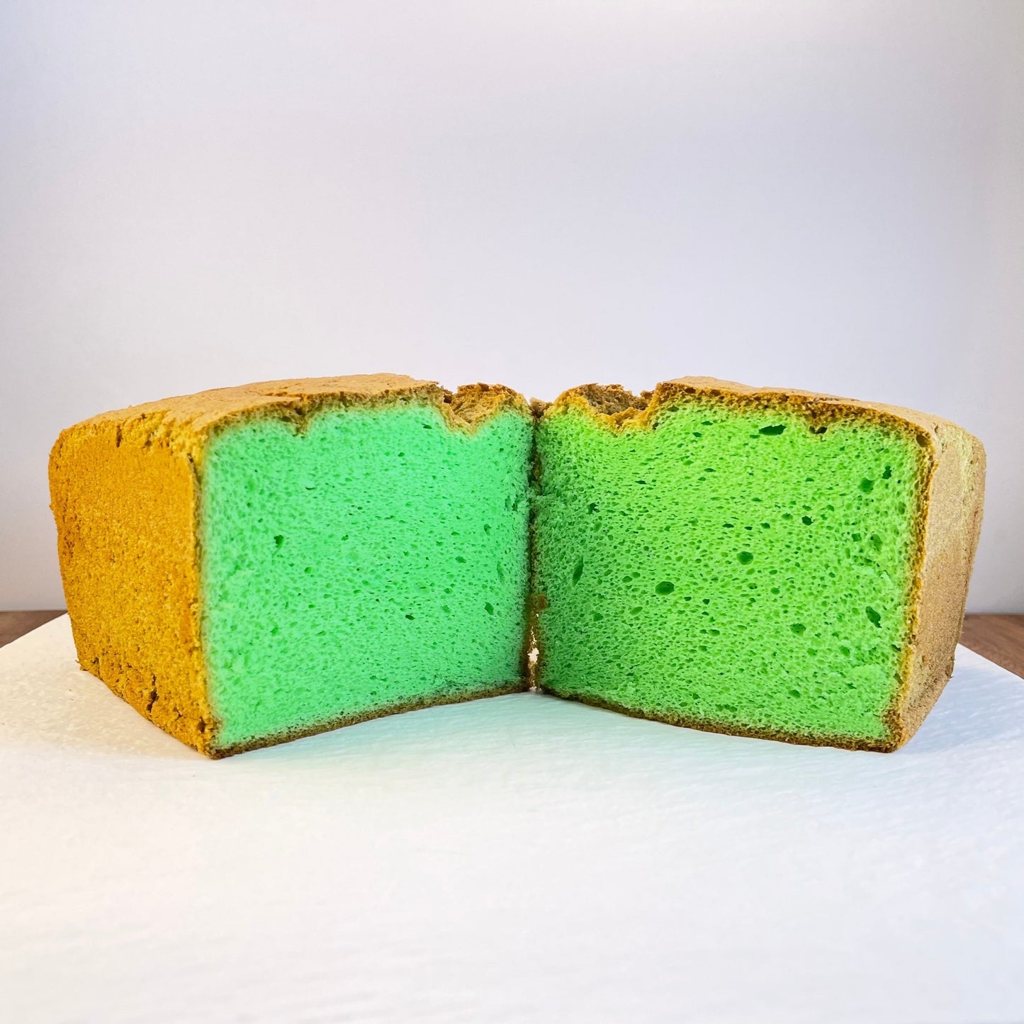 PANDAN CHIFFON CAKE