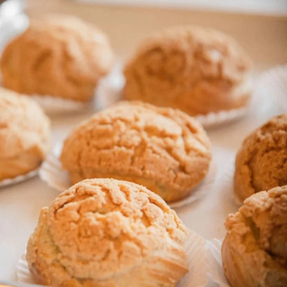 BLACK SESAME CHOUX